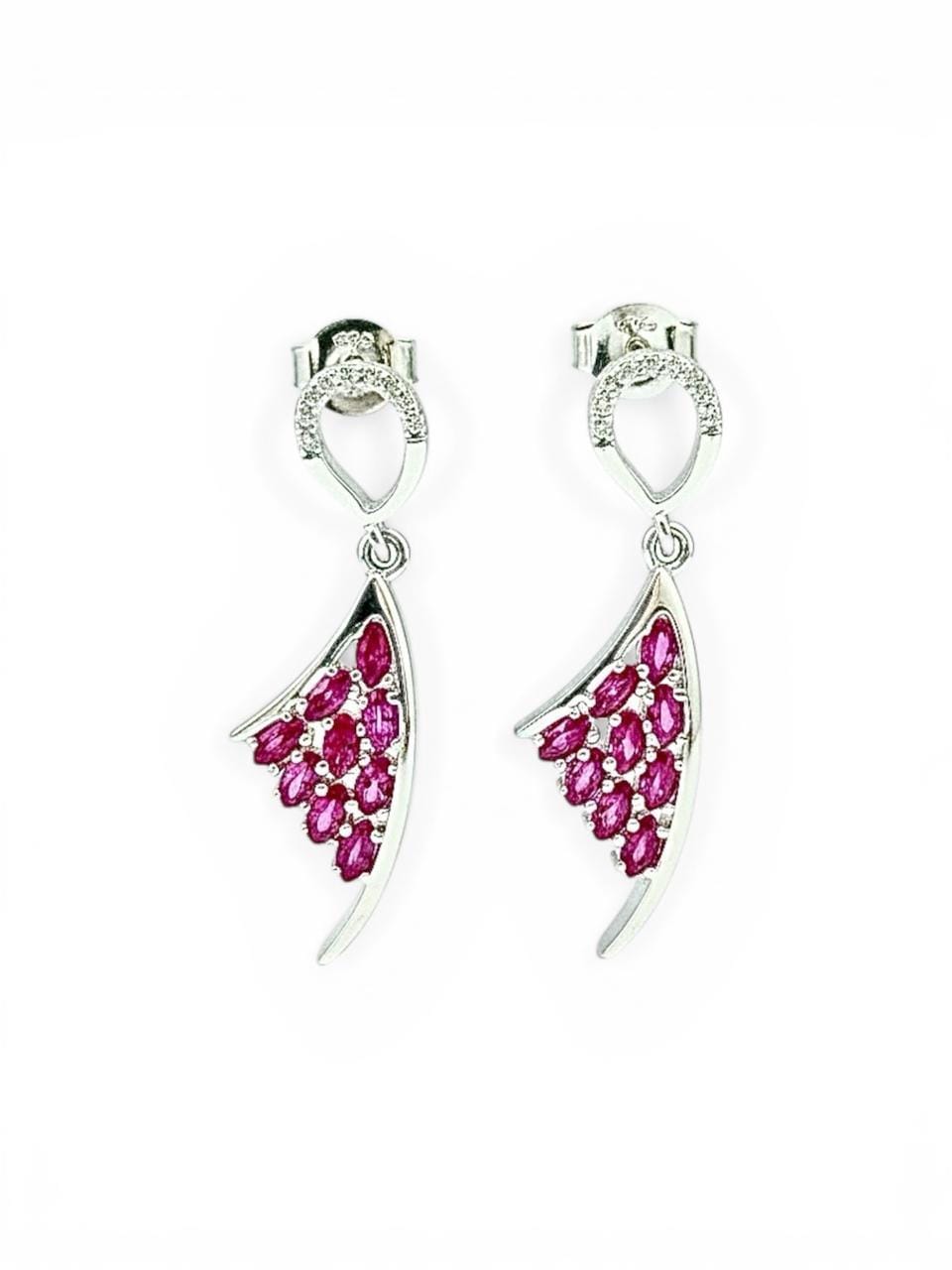 Leaf shape droplet earrings
